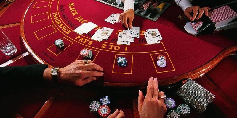 Tìm hiểu khái niệm thế bài trong Baccarat
